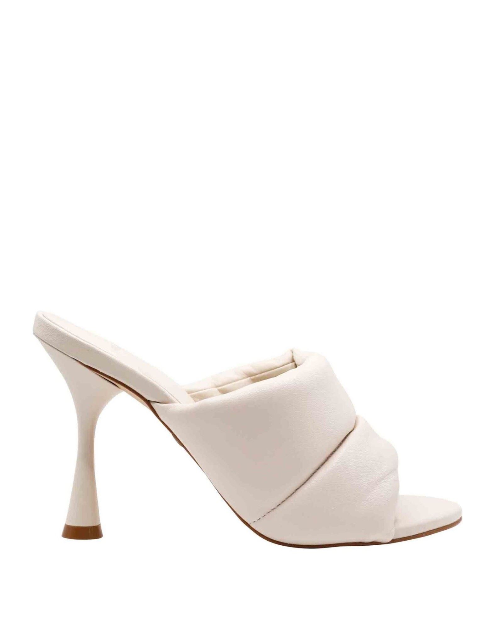 CARRANO Sandale Damen Off white von CARRANO