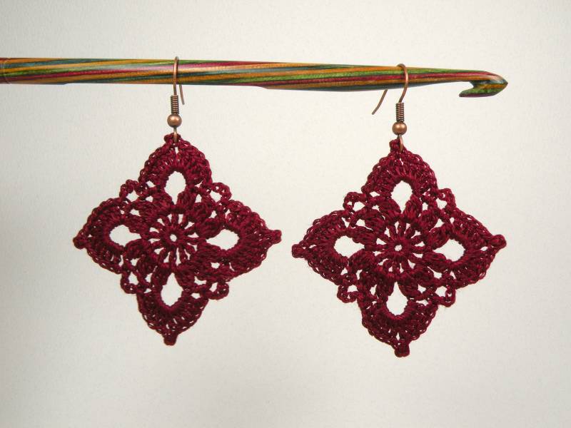 Boho Ohrringe. Spitze Diamant Häkeln Statement Ohrringe Boho Ohrringe. Spitze Diamant Häkeln Statement Ohrringe von CASwan