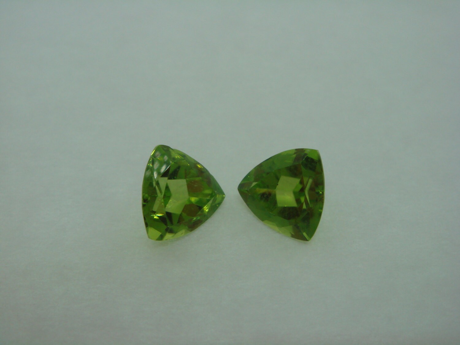 Arizona-Peridot - Matched Pair Arizona-Peridot - Matched Pair von CBGems
