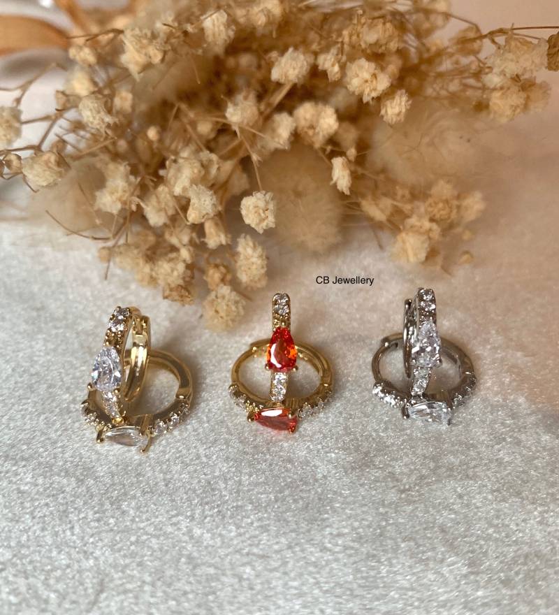 Mini Hoops, Hoops With Stones, Creolen, Creolen Gold, Golden Mit Steinchen, Ohrringe Steinen von CBJewelleryDE