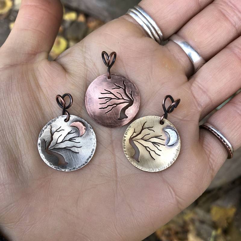 Weide, Die Unter Dem Mond Weht von CBeulahBJewelry