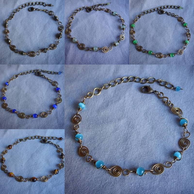 Handgefertigtes Golden Spiral Messing Armband Edelstein Perle Boho Schmuck von CBradfieldDesign