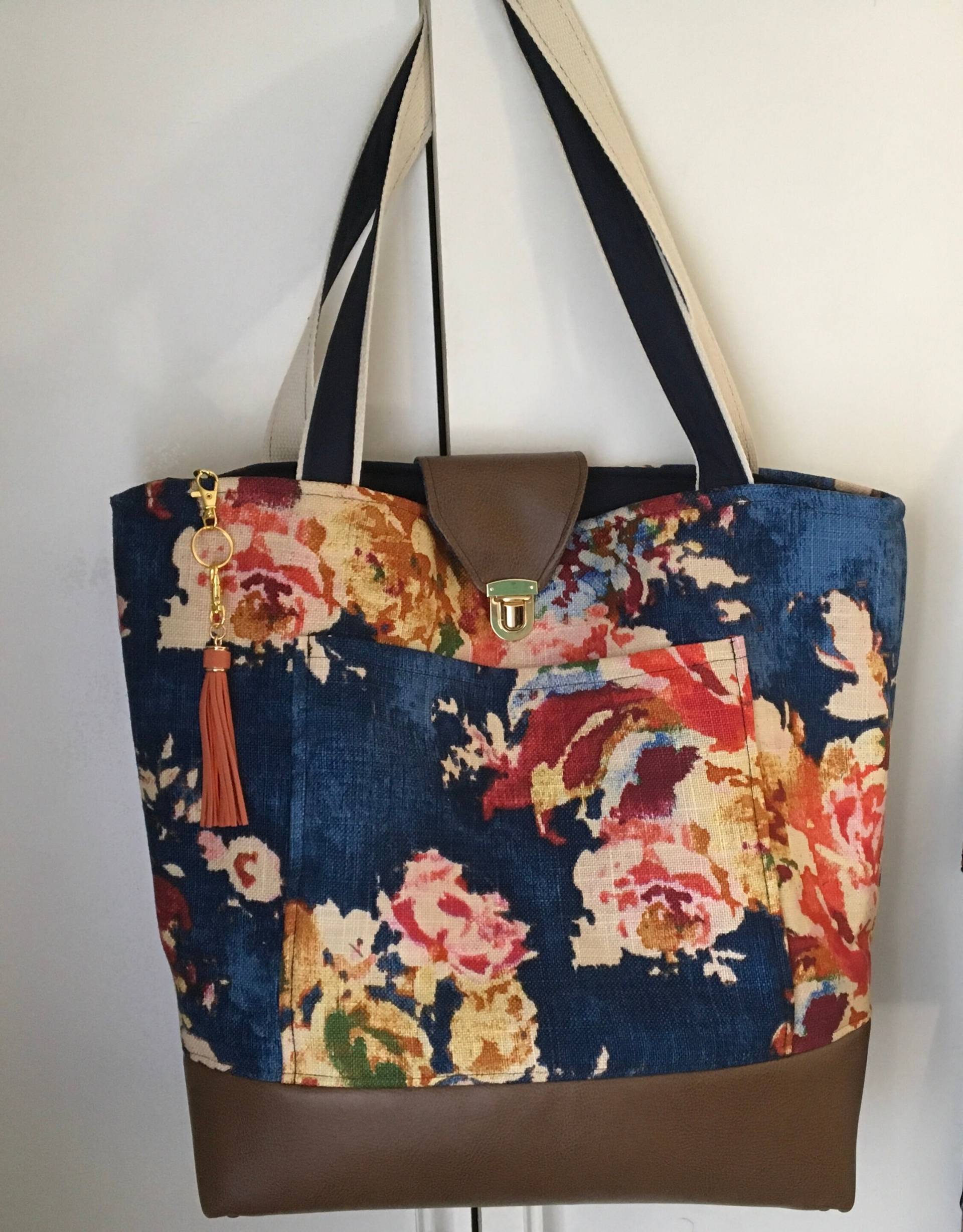 Leinen Und Baumwolle Blumen Große Tasche Mit Reißverschluss Oben Leinen Und Baumwolle Blumen Große Tasche Mit Reißverschluss Oben von CCtotesandbags