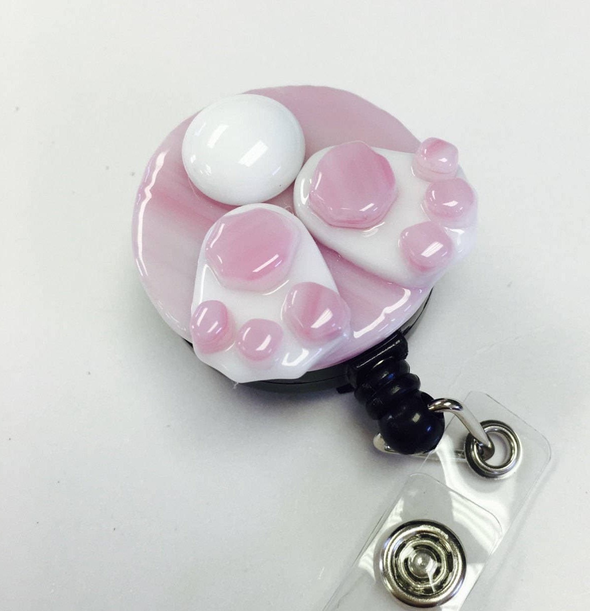 Versenkbarer Ausweishalter Aus Geschmolzenem Glas Pink Bunny Butt Versenkbarer Ausweishalter Aus Geschmolzenem Glas Pink Bunny Butt von CDChilds