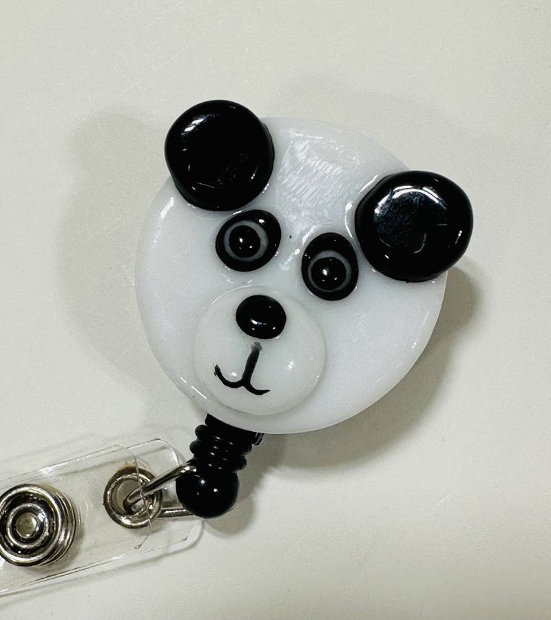 Versenkbarer Ausweishalter Fused Glass Panda Versenkbarer Ausweishalter Fused Glass Panda von CDChilds