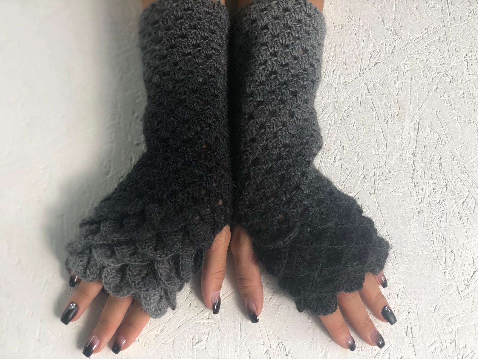 Drachen Skala Fingerlose Handschuhe Frauen Lange Armwärmer Schwarz Zubehör Winter Krokodil Stich Winterhandschuhe von CELINICRAFTS