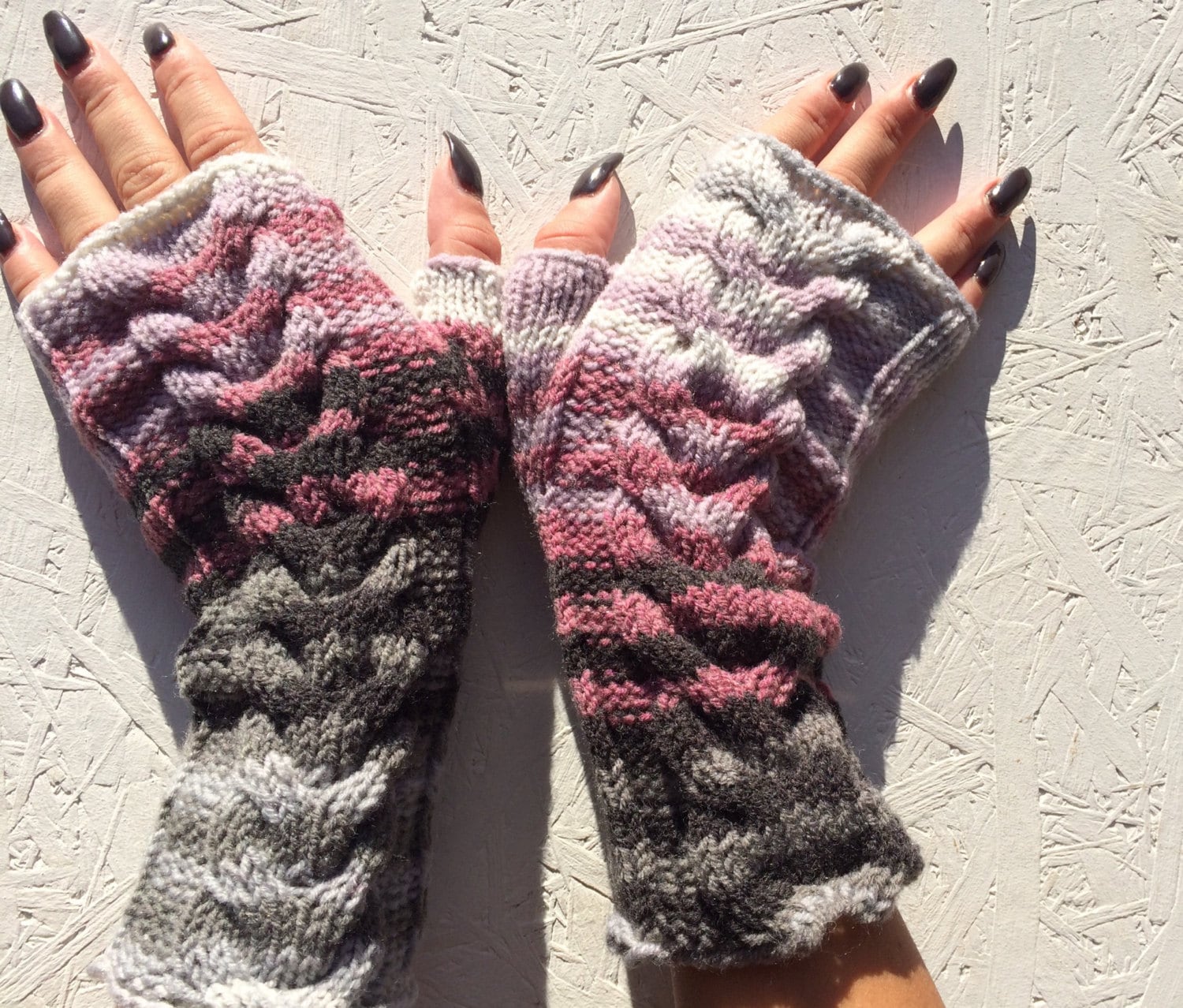 Fingerlose Handschuhe Gestrickte Damen Rosa Grau Weiß Strickhandschuhe Winterhandschuhe Damenhandschuhe von CELINICRAFTS