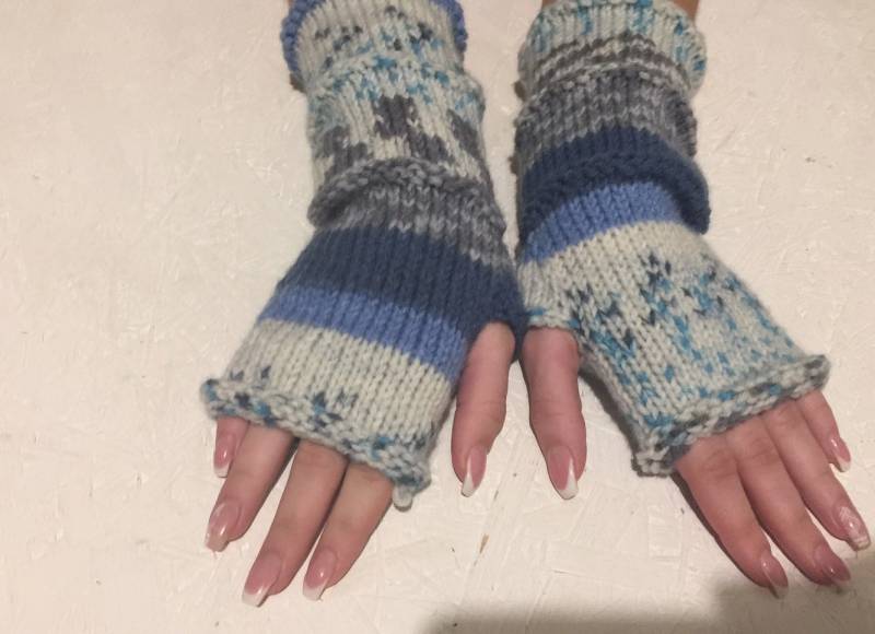 Fingerlose Handschuhe Strick Armstulpen Lange Boho Handstulpen Frauen Handgelenk Bunte Versandfertig von CELINICRAFTS