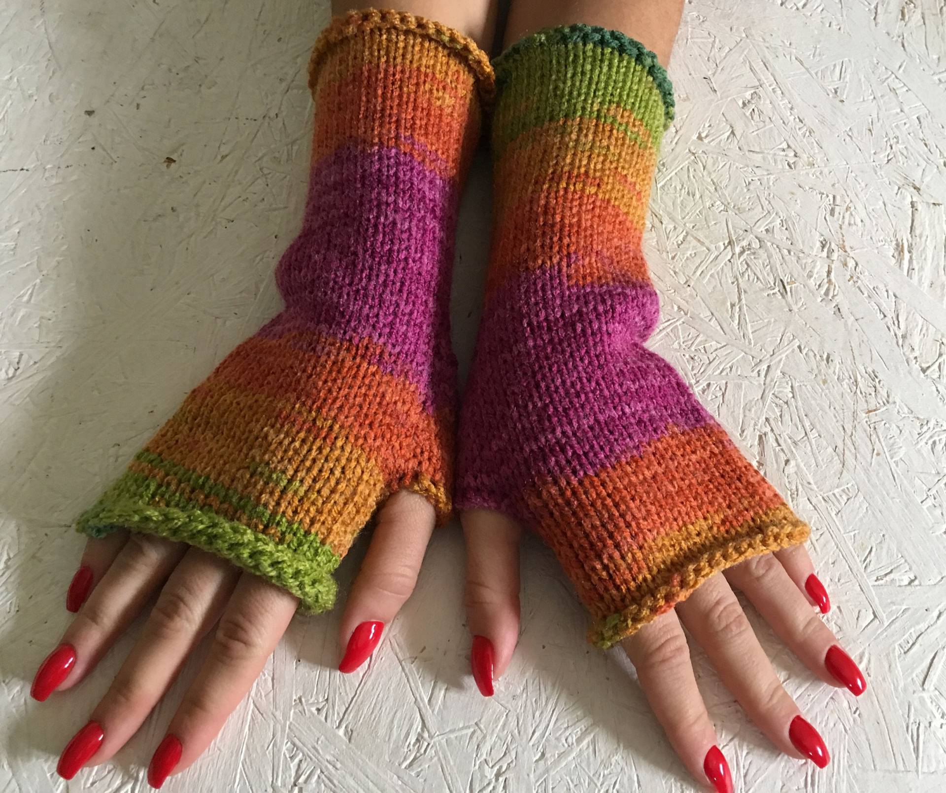 Frauen Geschenk Handschuhe, Fingerlose Stulpen, Lange Armstulpen, Boho Handschuh, Pulswärmer.sofort Versandfertig von CELINICRAFTS