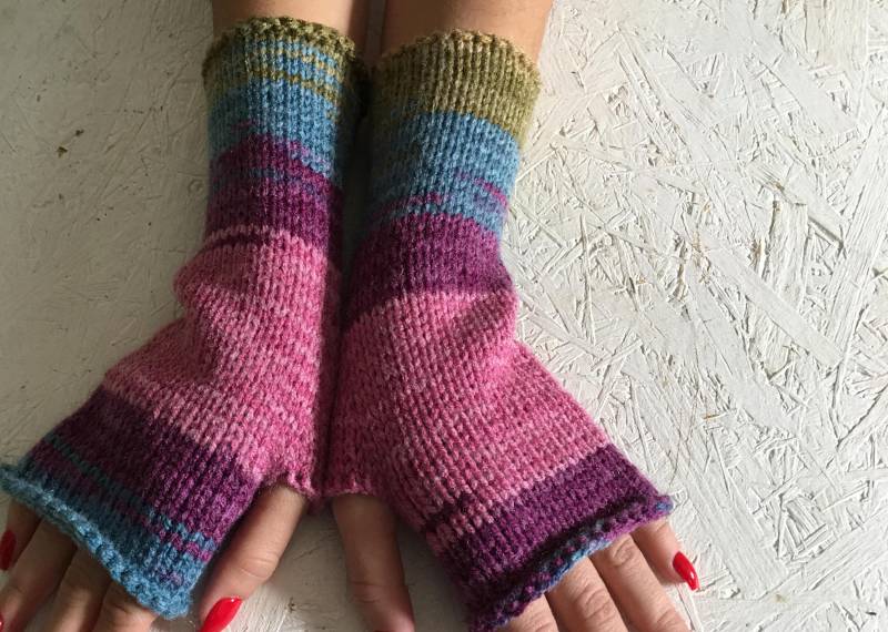 Frauen Geschenk Handschuhe Fingerlose Stulpen Lange Armstulpen Boho Handschuh Lange Versandfertig von CELINICRAFTS