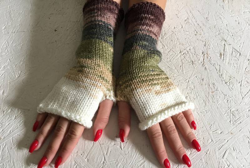 Frauen Geschenk Handschuhe Fingerlose Stulpen Lange Armstulpen Boho Handschuh Lange Versandfertig von CELINICRAFTS