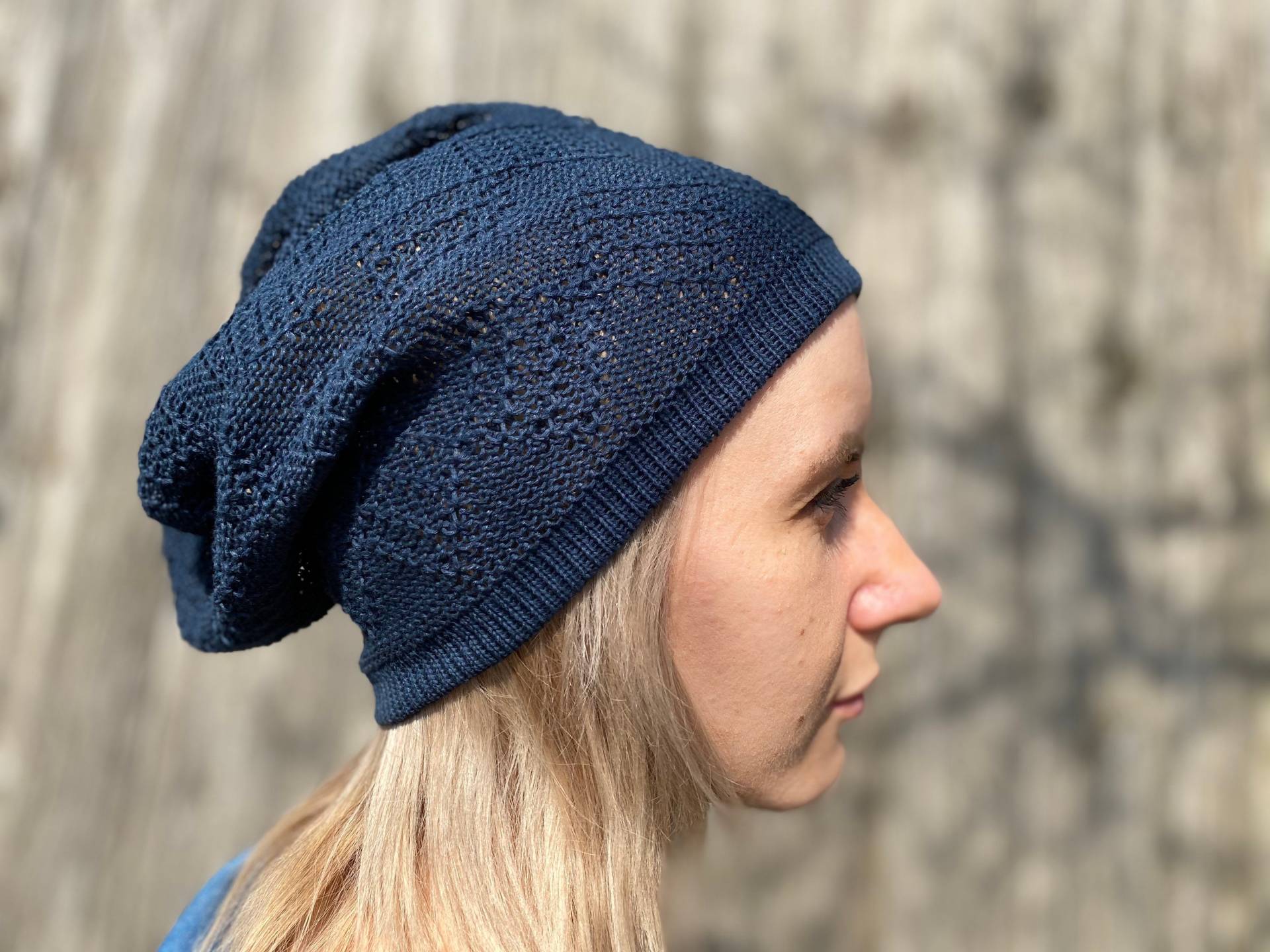 Frauen Sommer Beanie, Strickmütze, Dunkelblaue Sommermütze, Leinen Slouchy Mütze Sonnenhut von CELINICRAFTS