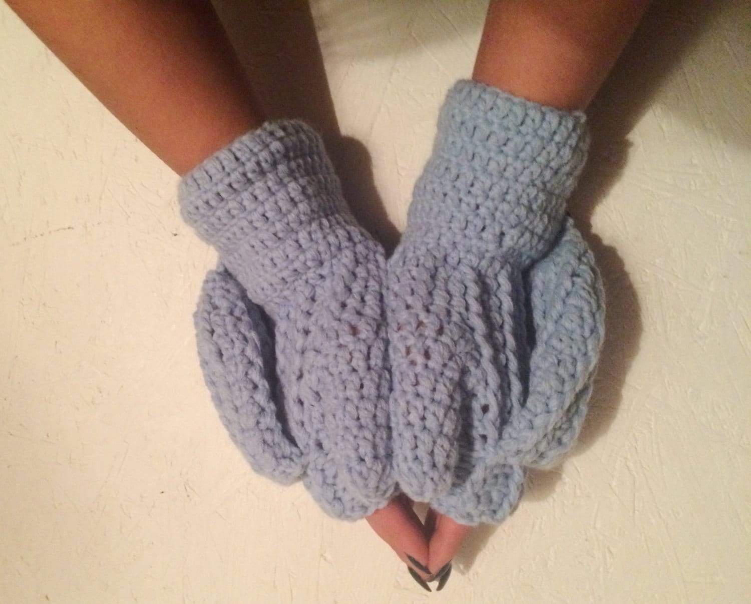 Gehäkelte Glittens Handschuhe, Erwachsene, Hellblau, Handgemachte Winter Accessoires, Valentinstag, Valentinstag von CELINICRAFTS