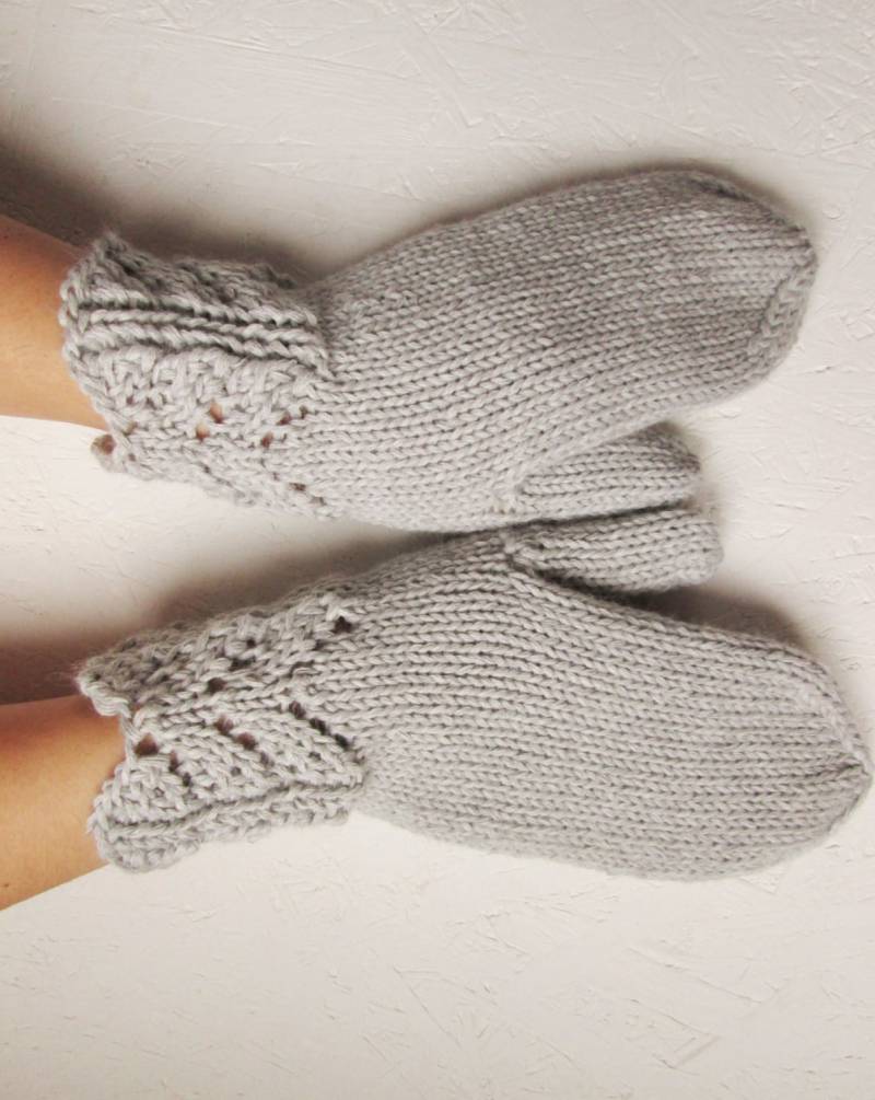 Gestrickte Handschuhe, Graue Frauen Geschenk, Weihnachtsgeschenk Damen, Hellgraue Merino Gestrickte Handschuhe Frau Handgemachte von CELINICRAFTS