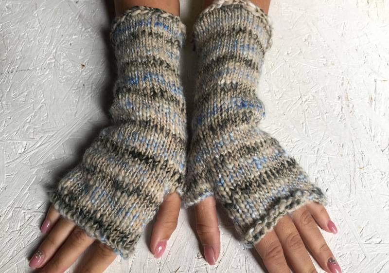 Neue Frauen Geschenk Handschuhe Fingerlose Stulpen Lange Armstulpen Boho Handschuh Handgelenk Lange Versandfertig von CELINICRAFTS