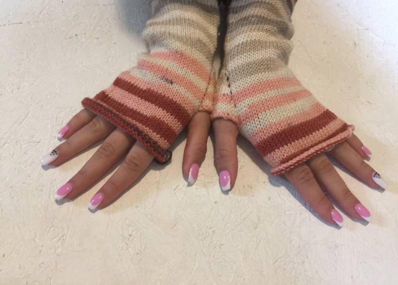 Regenbogen Handschuhe Stricken Fingerlose Stulpen Lange Armstulpen Boho Handschuh Frauen Handgelenk Bunte Versandfertig von CELINICRAFTS