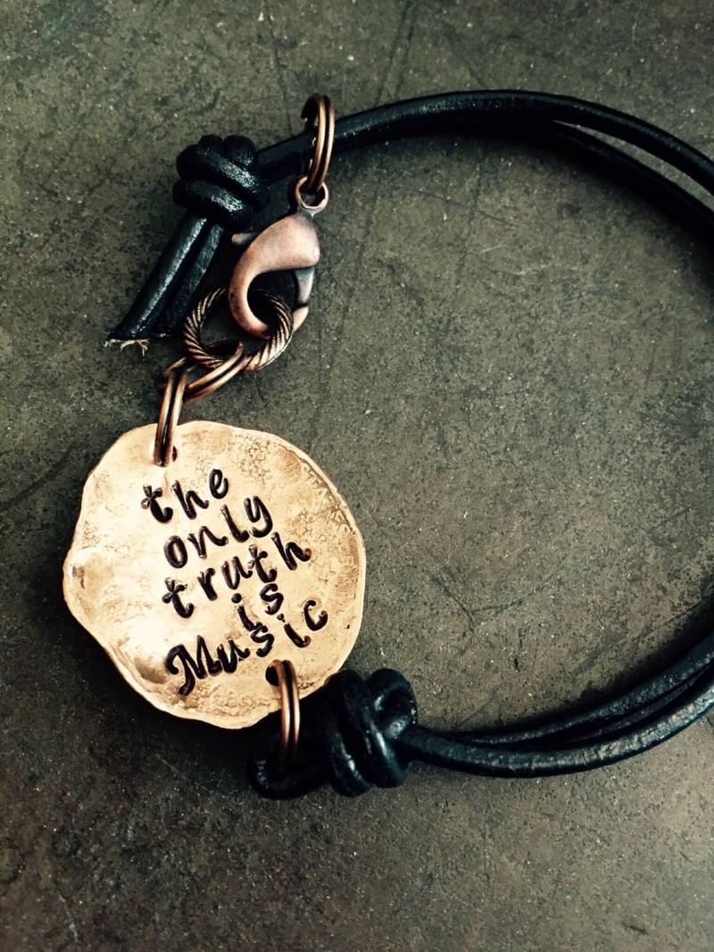 Die Einzige Wahrheit Ist Musik Zitat Armband Oder Halskette Jack Kerouac von CENTiment