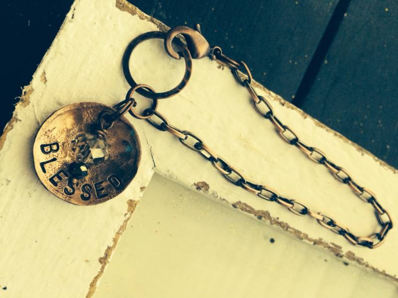 Gesegnete Kupfer Armband Von Hand Gehämmert Penny Religiösen Dankbar von CENTiment