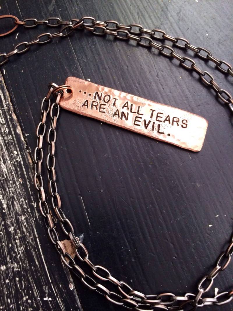 Halskette Von Handgehämmert Kupfer ~ 20 Gauge Benutzerdefinierte Tag Nicht Alle Tränen Sind Ein Übel Halskette Von Handgehämmert Kupfer ~ 20 Gauge Benutzerdefinierte Tag Nicht Alle Tränen Sind Ein Übel von CENTiment