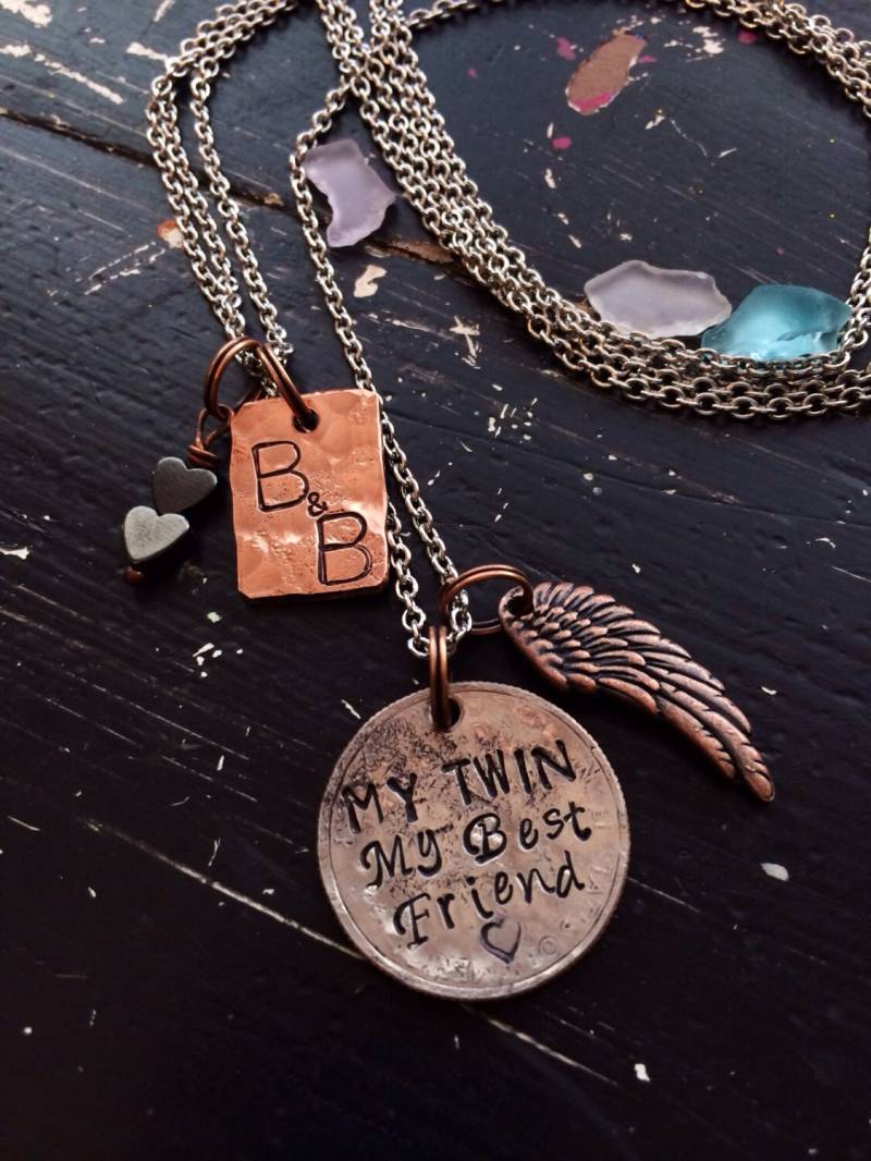Meine Twin My Best Friend ~ Personalisierte Halskette Oder Armband Handgestempelt Metall Meine Schwester Mein Bester Freund von CENTiment