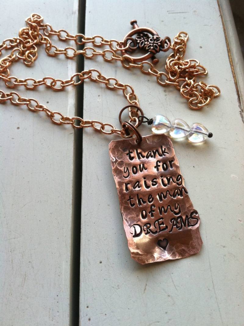 Mütter Tag Kupfer Halskette Hand Gestempelt "Vielen Dank Für Die Anhebung Des Mannes Meiner Träume" Personalisiert von CENTiment