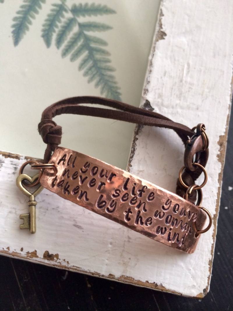 Rhiannon ~ Kupfer Armband Stevie Nicks Stil Metall Gestempelt Ihr Ganzes Leben Hast Du Noch Nie Eine Frau Vom Wind Genommen Gesehen von CENTiment