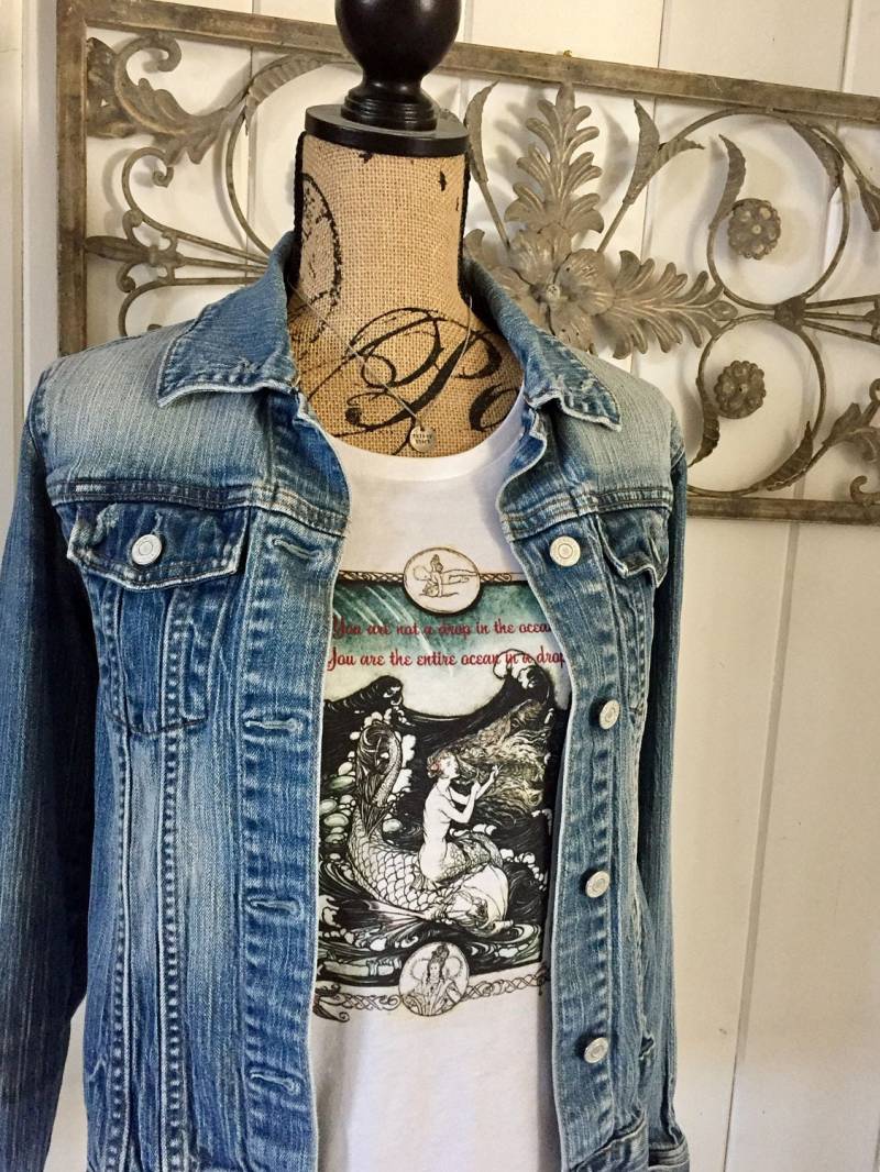 Rumi-T-Shirt ~ Inspiration Super Weiche 100 % Baumwolle Sie Sind Kein Tropfen Im Ozean, Den Ganzen Ozean in Einem Rumi-T-Shirt ~ Inspiration Super Weiche 100 % Baumwolle Sie Sind Kein Tropfen Im Ozean, Den Ganzen Ozean in Einem von CENTiment