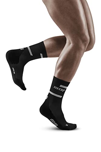 CEP - THE RUN COMPRESSION SOCKS MID CUT für Herren | Mittellange Laufsocken in schwarz mit Kompression | Regenerierende Kompressionsstrümpfe für Männer | Gr. III | M von CEP