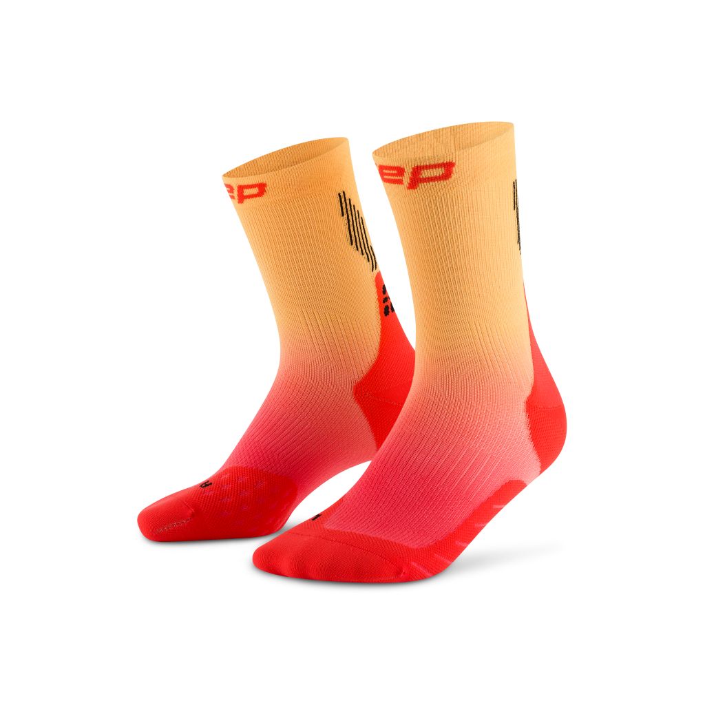 Core Run Gradient Edition Mid Cut Socks L von CEP