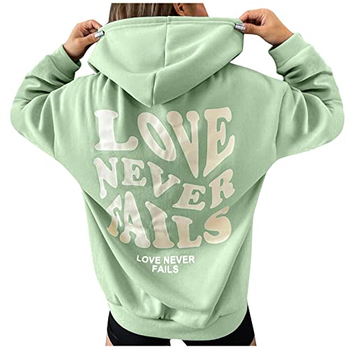 CGGMVCG Love Never Fails Hoodies für Frauen Briefdruck Grafik Sweatshirts Mode Casual Lose Langarm Pullover Tops, Grün , XL von CGGMVCG