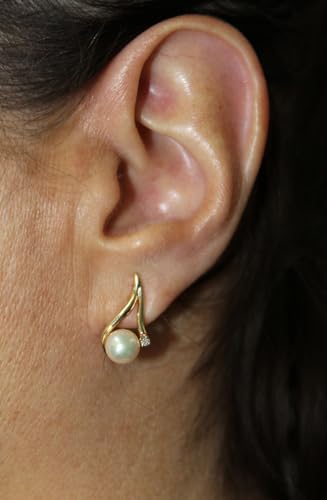 Ch.Abramowicz Perlen Ohrstecker Gold 585 14K Diamanten 0.05ct Akoyaperlen 6.6mm Ch.Abramowicz Perlen Ohrstecker Gold 585 14K Diamanten 0.05ct Akoyaperlen 6.6mm von CH.ABRAMOWICZ