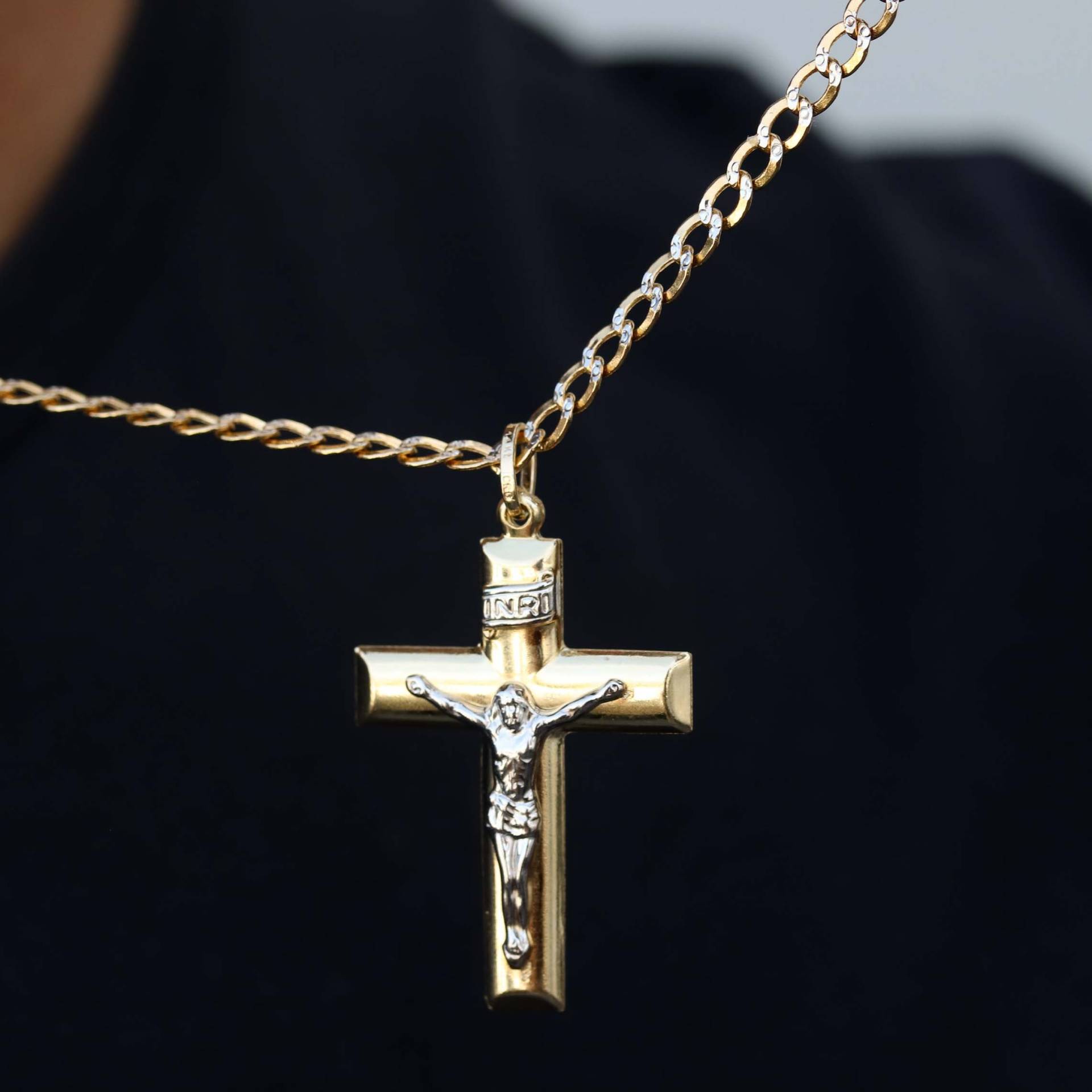 Kruzifix Halskette, Anhänger, Kreuz Gold Herren Halskette von CHAINZshop