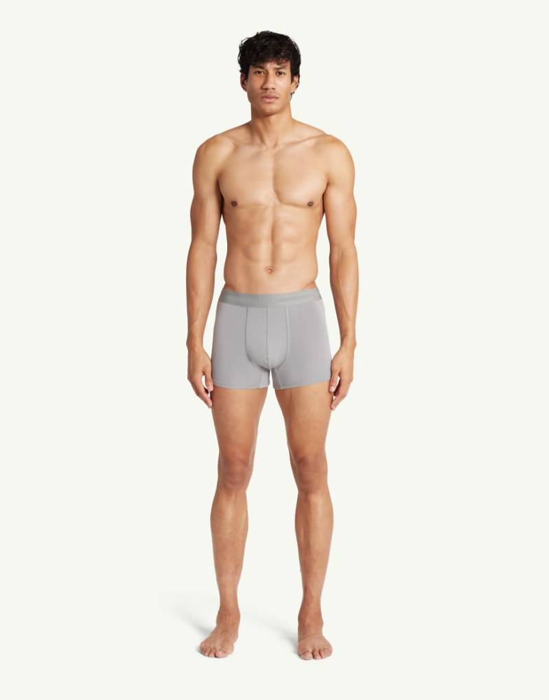 Che Studios - 3er-Pack Boxershorts mit farblich abgestimmtem Bund in Steingrau von CHÉ