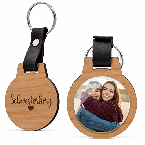 Schlüsselanhänger mit Foto und Gravur aus Voll Holz - absolut kratzfest! Personalisierter Anhänger mit vielen Motiven z.B. für Schwester Bruder Oma Opa Paare - Kleine Geschenkidee mit Bild von CHRISCK design