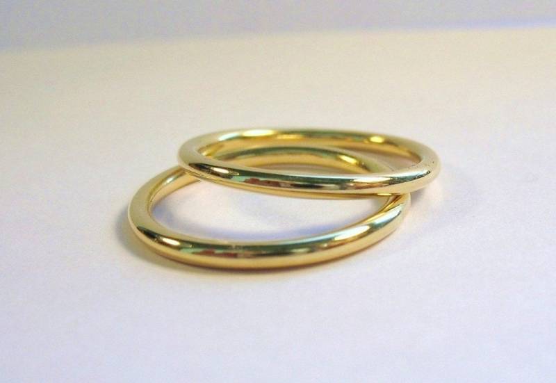Kleine 18K Gold-Bandschlaufe Kleine 18K Gold-Bandschlaufe von CHenry