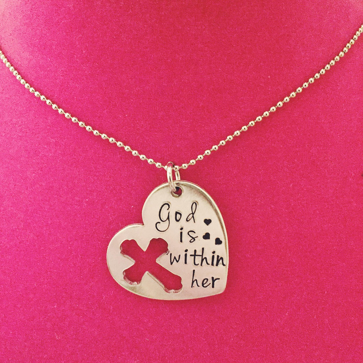Psalm 465 Gott Ist in Ihrer Hand Gestempelt Herz Halskette Mit Kreuz Psalm 465 Gott Ist in Ihrer Hand Gestempelt Herz Halskette Mit Kreuz von CICinspireme