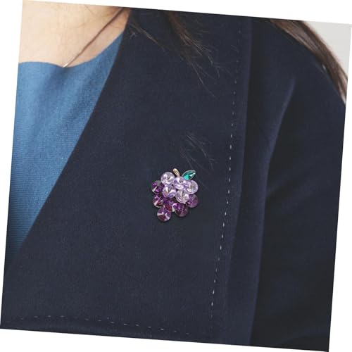 CIMAXIC Elegante Obst brosche aus Legierung und Glas Funkelnde Trauben anstecknadel in Violett für Damen Modisches Accessoire für Hochzeit Party und Alltag Vielseitiges Geschenk und von CIMAXIC
