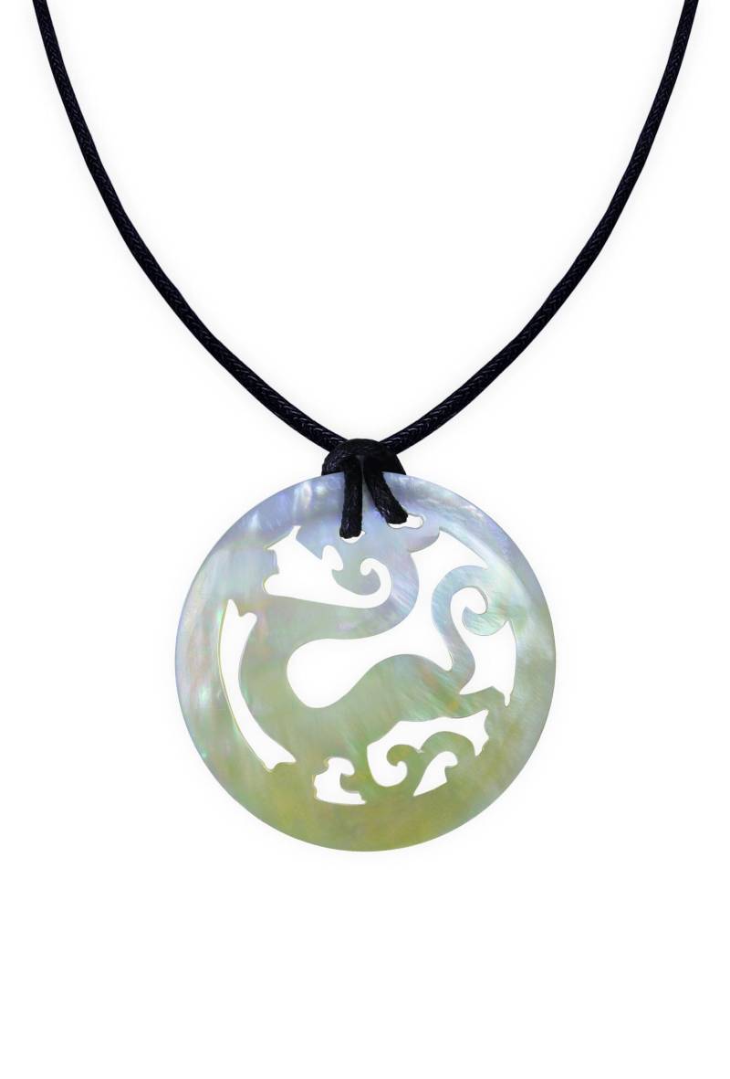 Cinnea® Halskette »Geldsegen« - Handgefertigte Drachenschnitzerei Aus Echtperlmutt, Glücksbringer Für Wohlstand, Schwarzes Textilband von CINNEADesigns