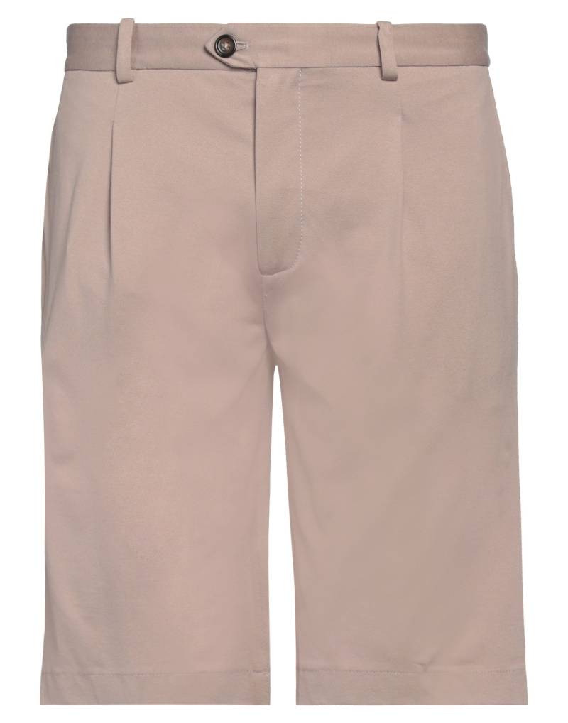 CIRCOLO 1901 Shorts & Bermudashorts Herren Maulwurfsgrau von CIRCOLO 1901