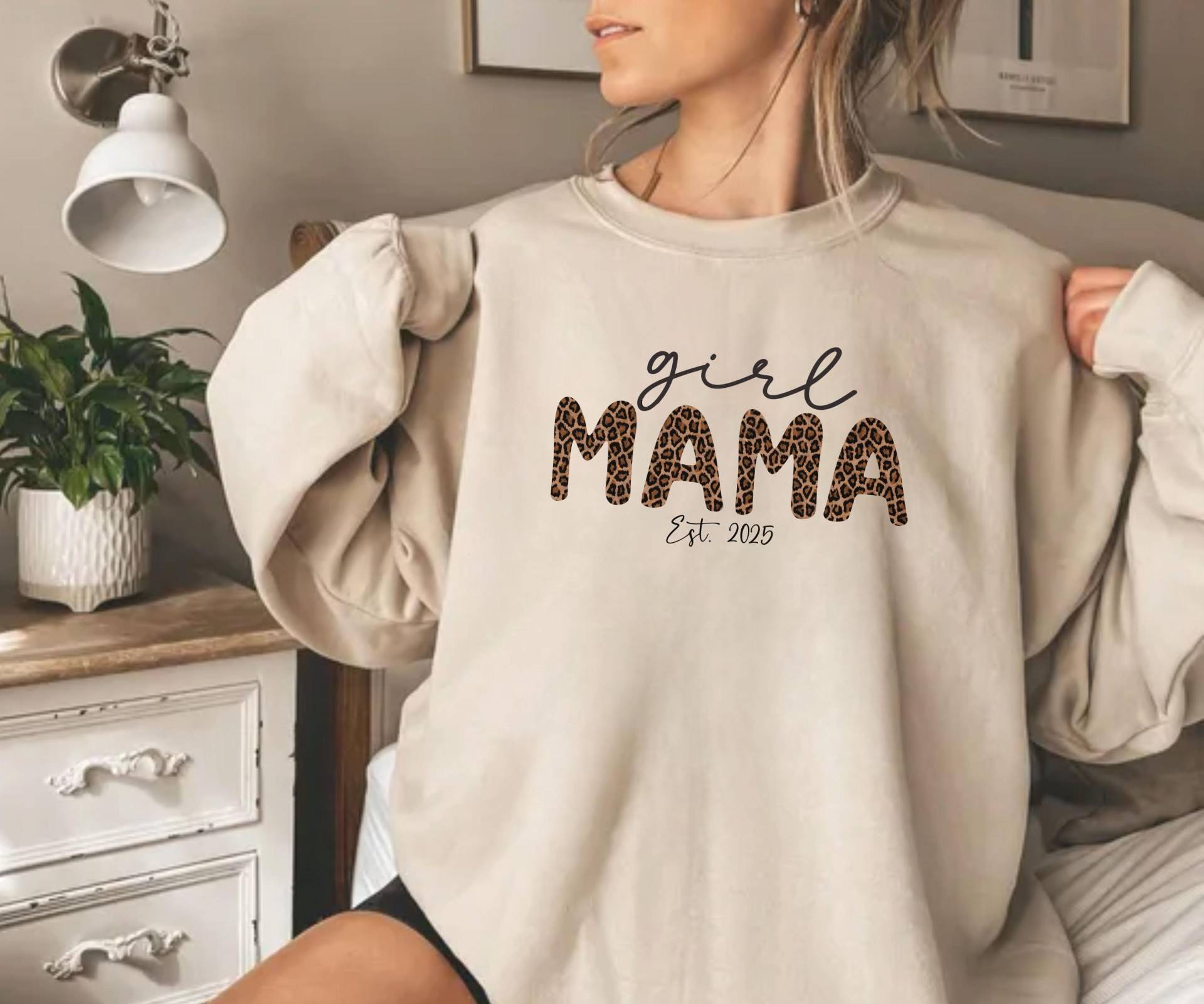 Personalisiertes Mama Sweatshirt Weihnachtsgeschenk Mutter Geburtstag Geschenke Weihnachten Mom Sweater Muttertag Mamas Pulli von CIWDesignCo