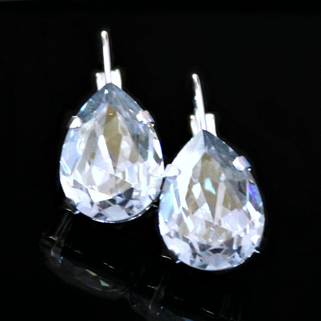 Blaue Kristall Teardrops Ohrringe, Baumeln Silber Teardrop Ohrringe. Tropfen Geschenk Für Sie von CJRoseBoutique