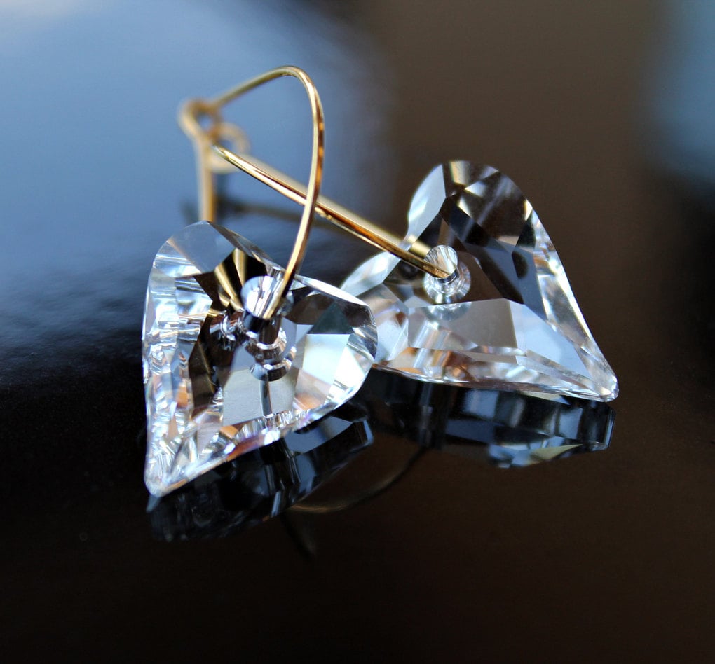 Klare Kristall Wilde Herz Creolen in Gold, Kristallherz Baumeln Ohrringe, Gold Tropfen Geschenk Für Sie von CJRoseBoutique