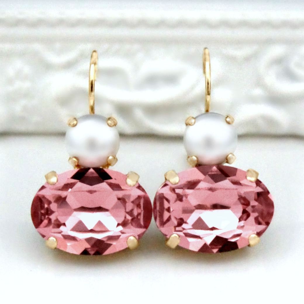 Perle Und Licht Rose Kristalle in Gold Baumeln Ohrringe, Rosa Kristall Elegante Ohrringe von CJRoseBoutique