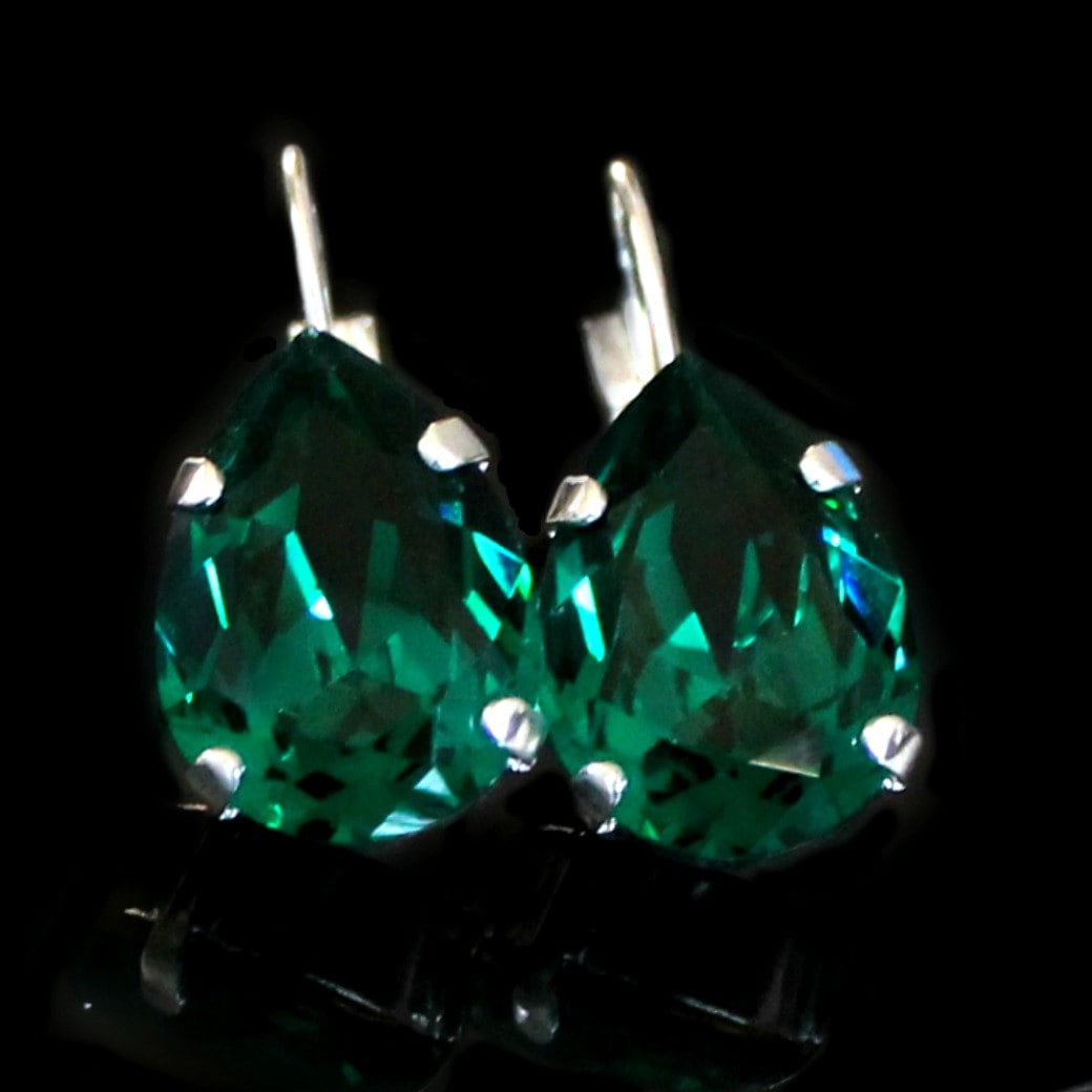 Smaragd Teardrop Kristallohrringe, Kristall Baumeln Ohrringe, Grün Silber Tropfen Ohrringe von CJRoseBoutique