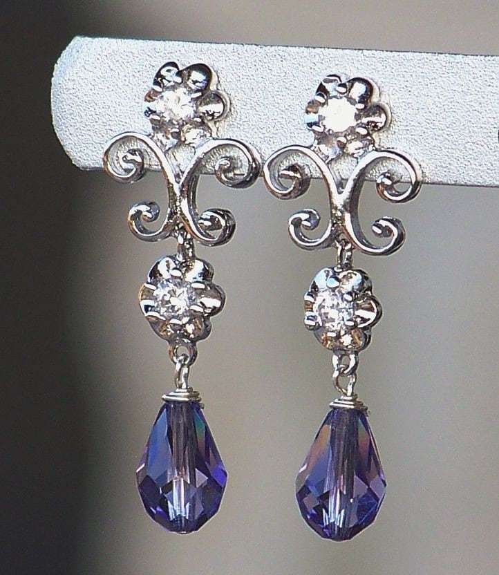 sterling Silber Ohrringe Mit Provence Lavendel Kristall Teardrops, Ohrhänger von CJRoseBoutique
