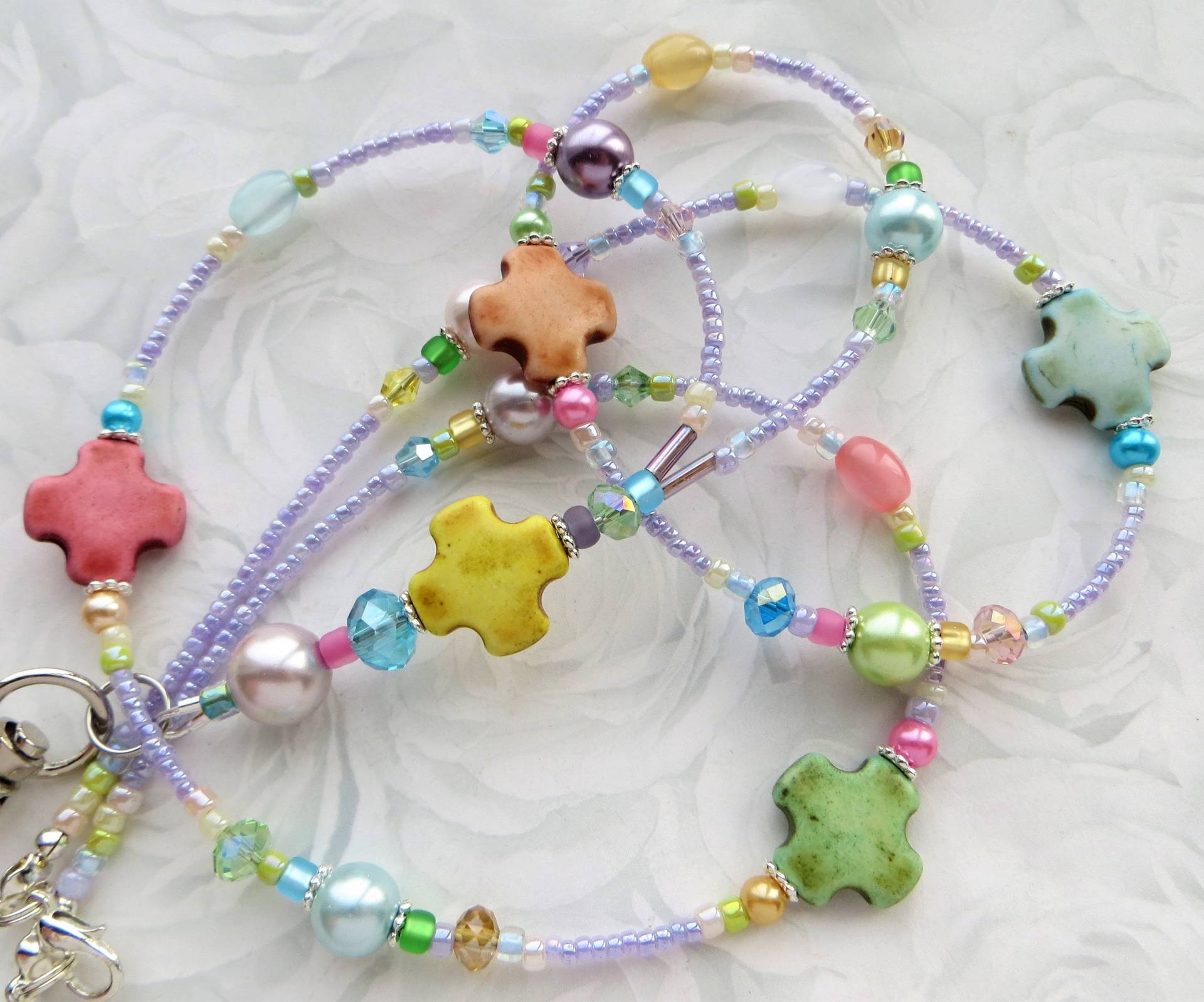 Spring Cross - Perlen Id Lanyard Türkis, Magnesit Und Lucite Perlen, Glasperlen Funkelnde Kristalle | Halskette Verschluss von CJsInspirations