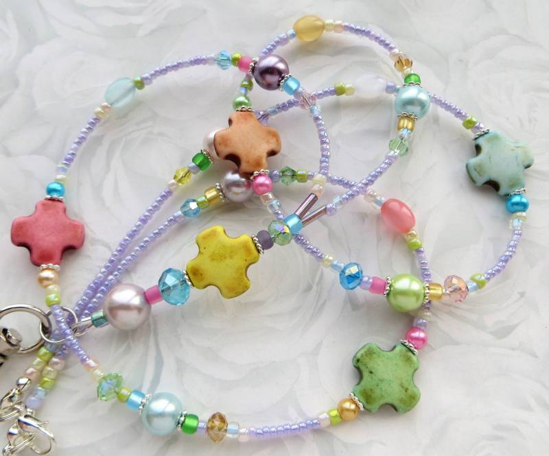 Spring Cross - Perlen Id Lanyard Türkis, Magnesit Und Lucite Perlen, Glasperlen Funkelnde Kristalle | Halskette Verschluss von CJsInspirations