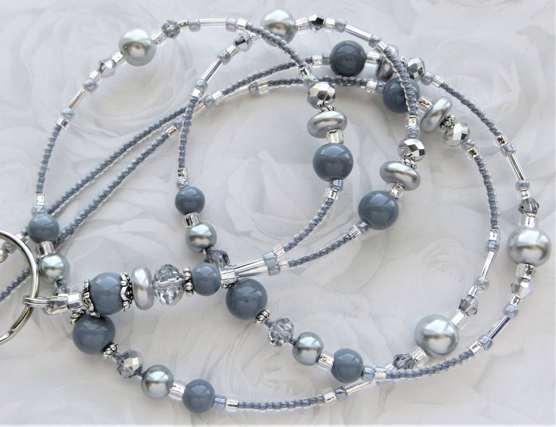 Wunderschönes Grey Perlen-Id-Lanyard-Abzeichen-Halter - Lehrer-Lanyard, Krankenschwester-Lanyard, Lehrer-Geschenk, Geschenk Für Sie von CJsInspirations