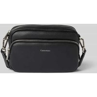 CK Calvin Klein Handtasche mit Label-Applikation und Schulterriemen in Black, Größe 1 CK Calvin Klein Handtasche mit Label-Applikation und Schulterriemen in Black, Größe 1 von CK Calvin Klein