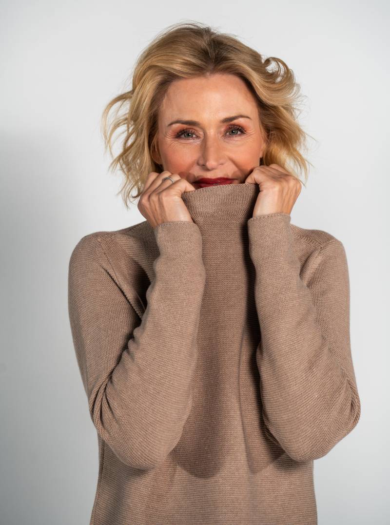 CLARINA - NOS Stehbund-Pullover, 1/1 Arm 202 sand mel. - Gr. - 44 von CLARINA